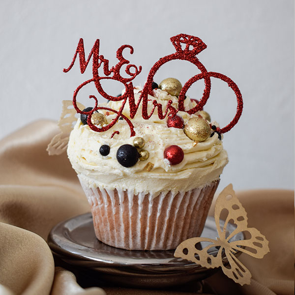 Mr&-Mrs-Cupcake-Topper-Line-Art-By-CrystalCandy2