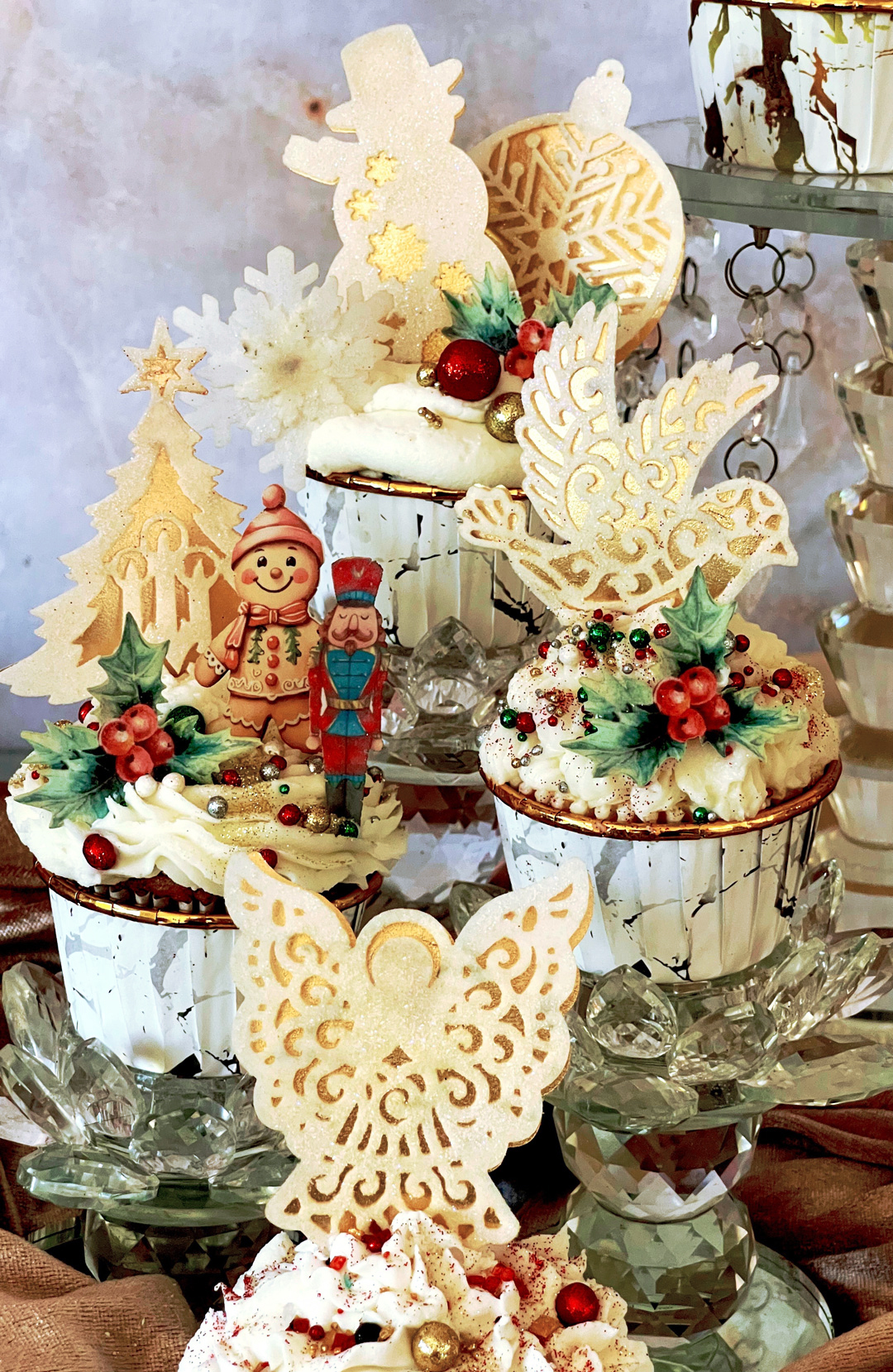 2D-christmas-mixed-gold-wafer-paper-toppers-fro-cake-decorating-by-crystalcandy2 copy