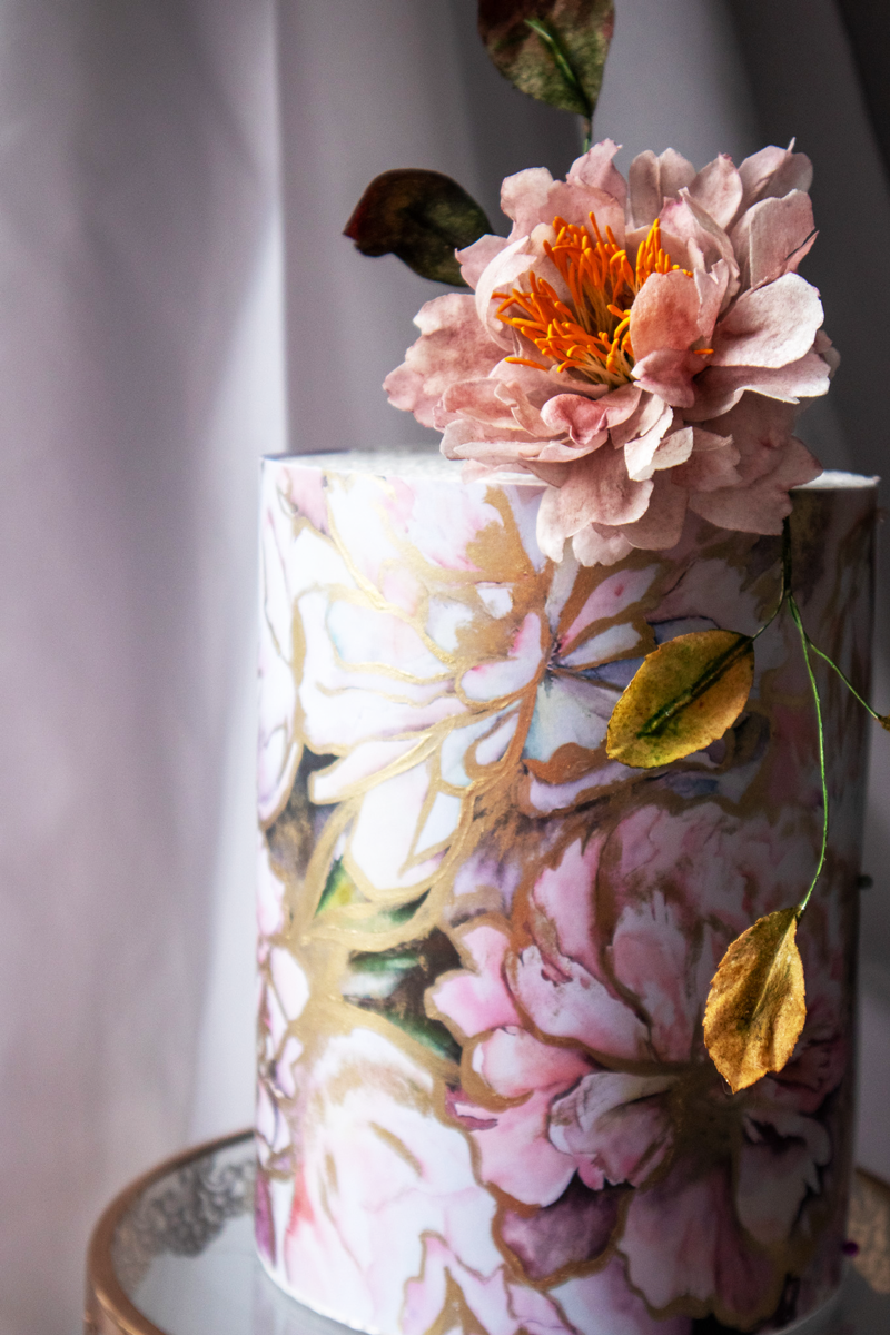 Moody-Painted-Peonies-with-gold-3